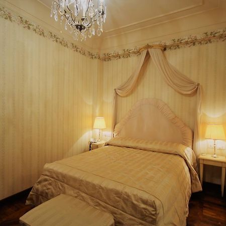 Albergo Tre Pozzi フォンタネッラート エクステリア 写真