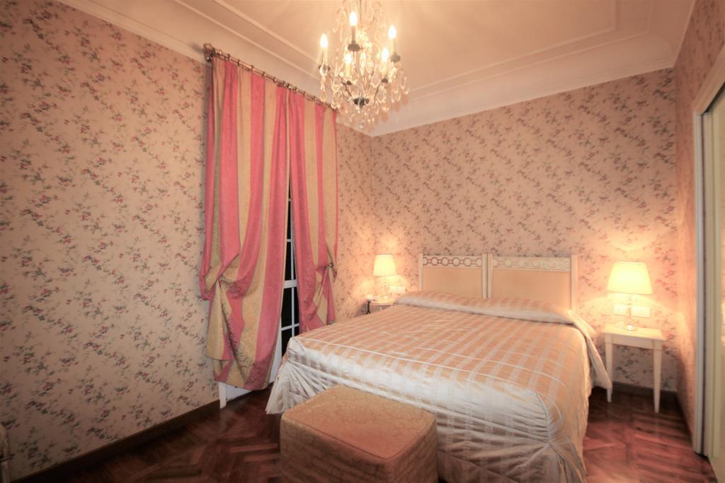 Albergo Tre Pozzi フォンタネッラート エクステリア 写真